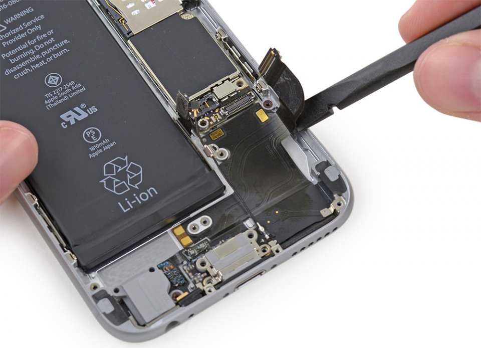 отключаем нижний шлейф iPhone 6 | PlanetIPhone