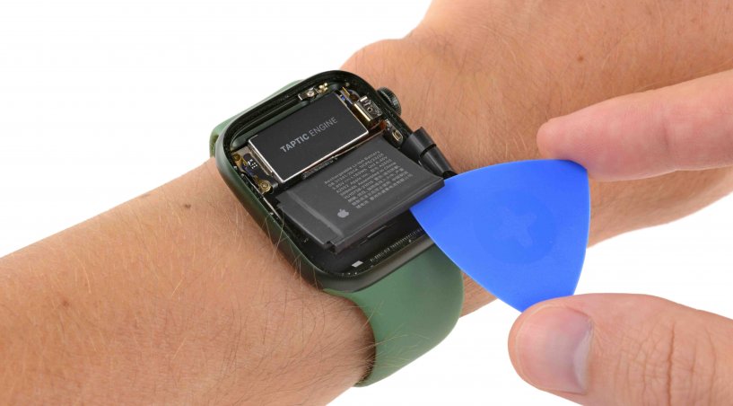 Демонтаж аккумулятора Apple Watch 8